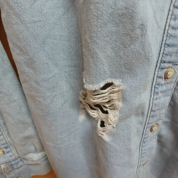 TOPSHOP Snap Button down top - Picture 7 of 10